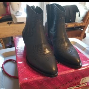 Gianni Bini black brand new ankle boots